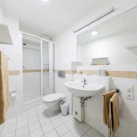 De Ueuetzepogg Apartment *